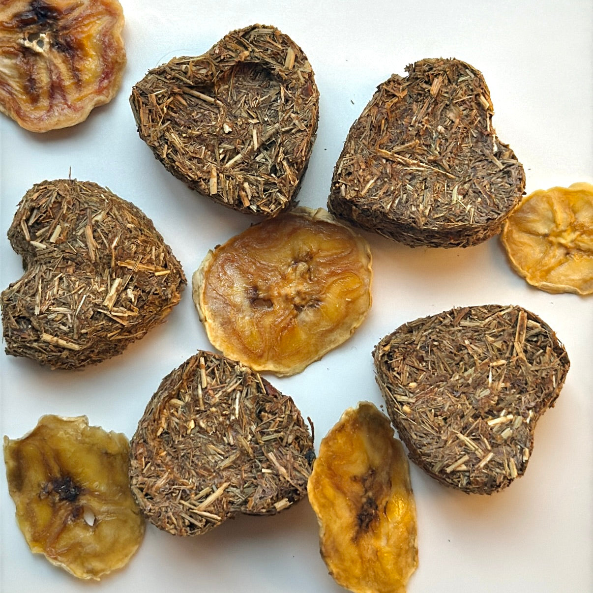Banana Apple Hay Bites- Guinea Pig & Bunny